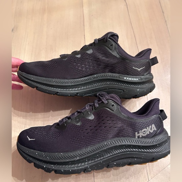 Hoka One One Womens Kanawa 2 Sneakers in Triple Black size 10 NWT - Picture 6 of 12